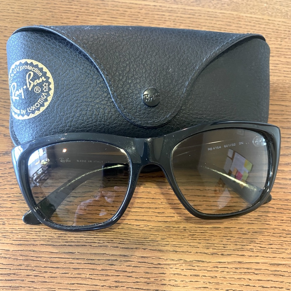 Ray Ban 4154